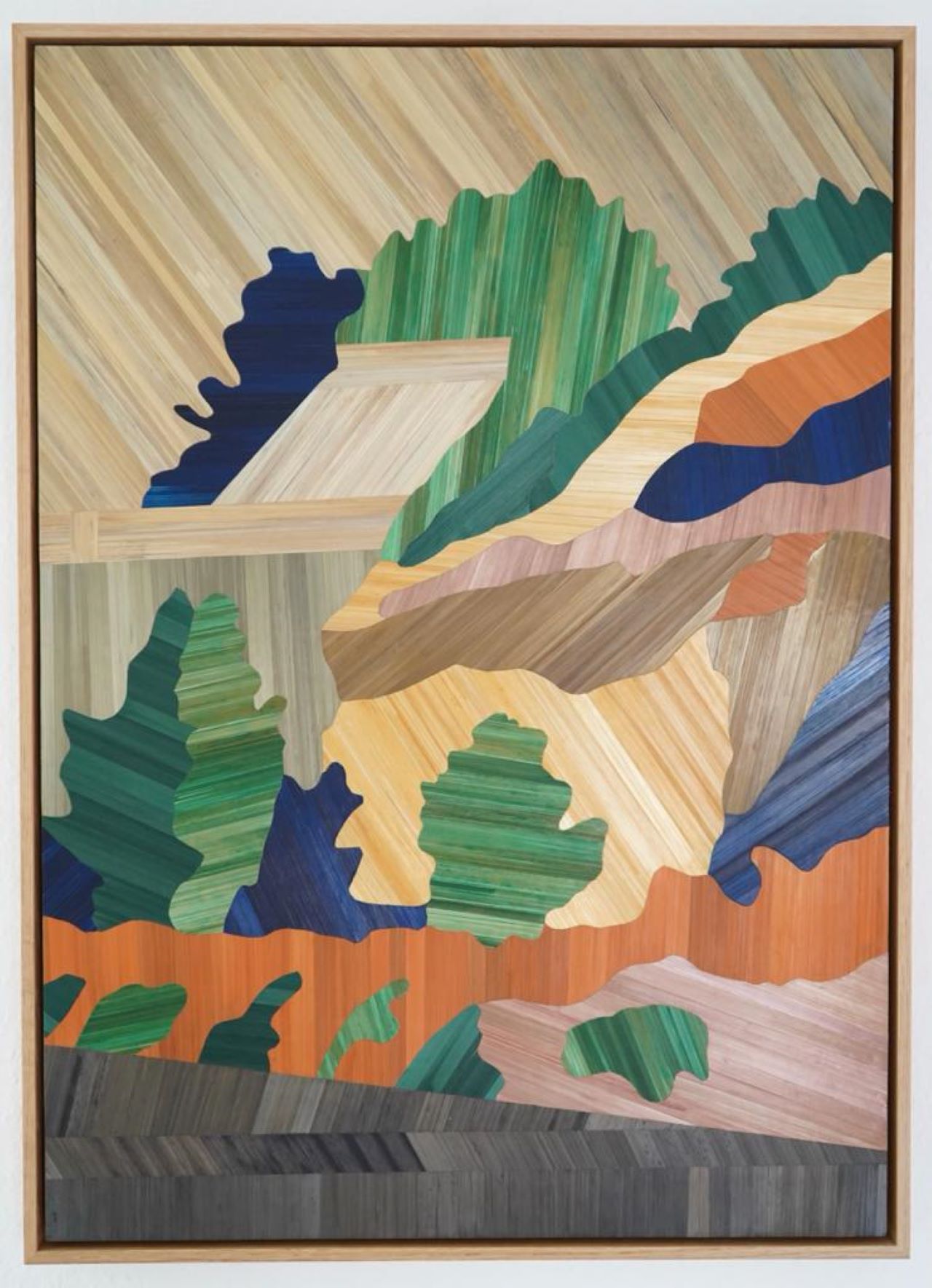Lux Field VI, 2023, straw marquetry, oak frame, 51 x 71 cm, Portrait photo : Maurine Tric