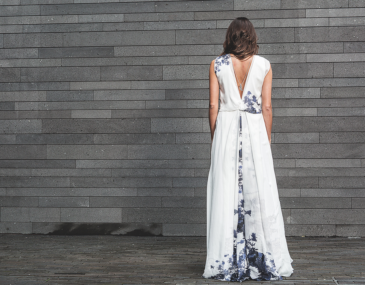 Shadow Dress, 2015,
robe de mariée en satin et chiffon de soie,
pièce unique