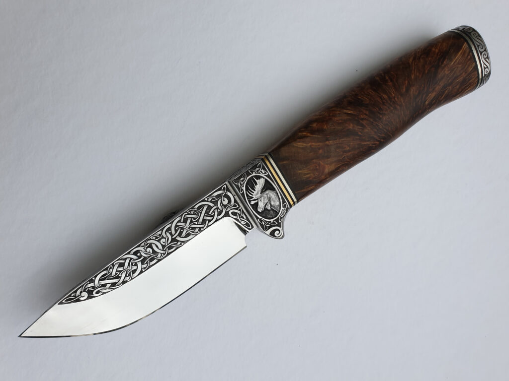 COUTEAU DE CHASSE ©Angelika S temer